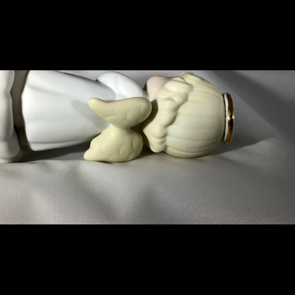 PRECIOUS MOMENTS “Growing in Grace” infant girl - Picture 9 of 16